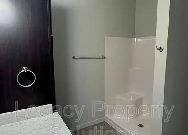 Property at 202 E Greenfield Ln Unit D-302, Bismarck, ND, 58503, 0 beds, 1 bath, [object Object]