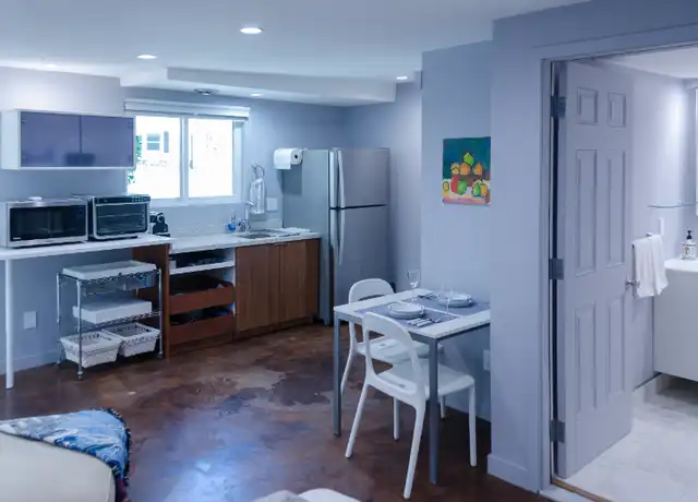 Property at 22054 De La Guerra St, Woodland Hills, CA, 91364, 1 bed, 1 bath, [object Object]