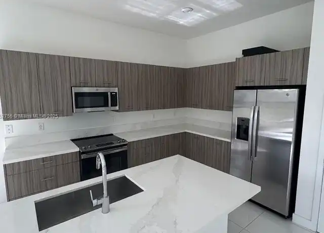 Property at 4398 SW 173rd Ave, Miramar, FL, 33029, 4 beds, 3 baths, [object Object]