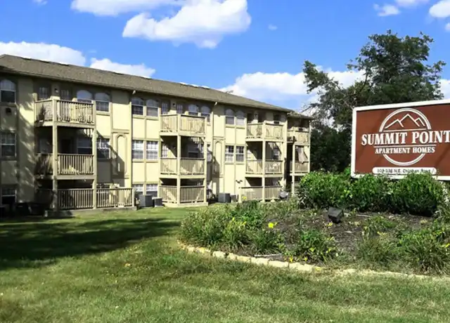 Property at Summit Point Apartments - 504 NE Chipman Rd, Lee's Summit, MO, 64063, 1-2 bed, 1 bath, [object Object]
