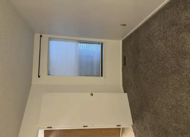 Property at 982 S Dearborn Way, Aurora, CO, 80012, 1 bed, 1 bath, [object Object]