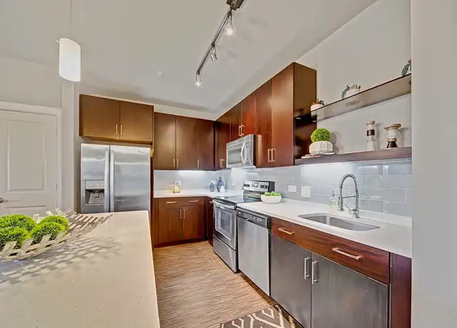 Property at Metropolitan - 800 N Oklahoma Ave, Oklahoma City, OK, 73104, 1-2 bed, 1-2 bath, [object Object]