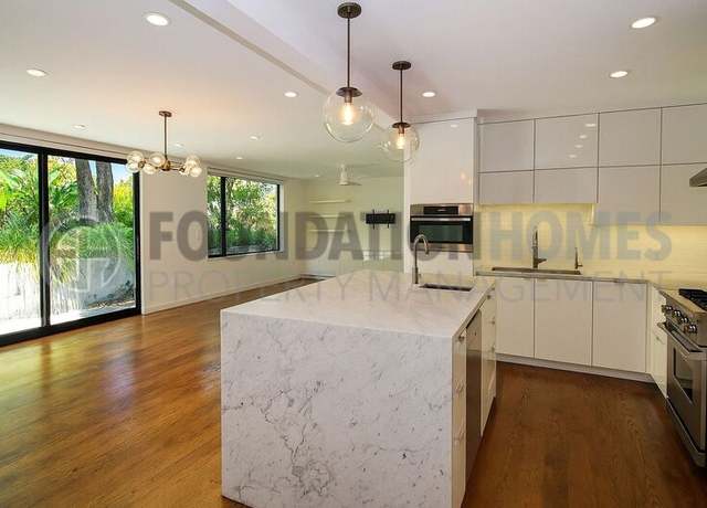 Photo of 19 Bayview Ter, Mill Valley, CA 94941