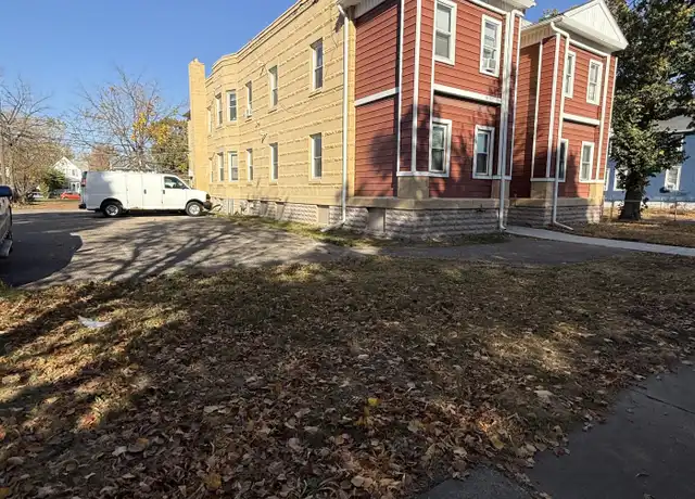 Property at 683 Sherburne Ave Unit 1, St Paul, MN, 55104, 2 beds, 1 bath, [object Object]