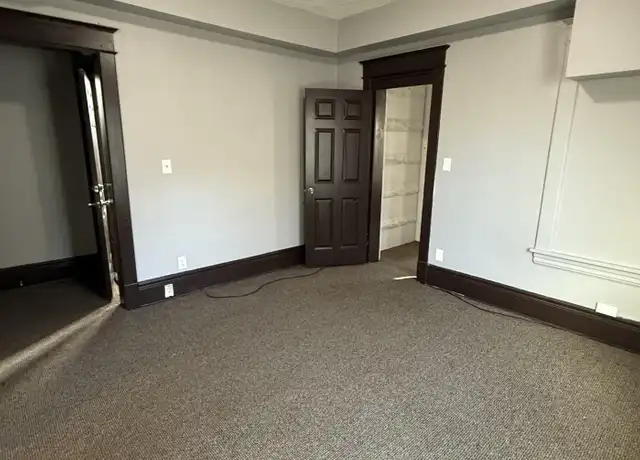 Property at 683 Sherburne Ave Unit 1, St Paul, MN, 55104, 2 beds, 1 bath, [object Object]