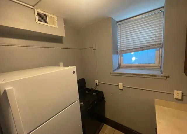 Property at 683 Sherburne Ave Unit 1, St Paul, MN, 55104, 2 beds, 1 bath, [object Object]