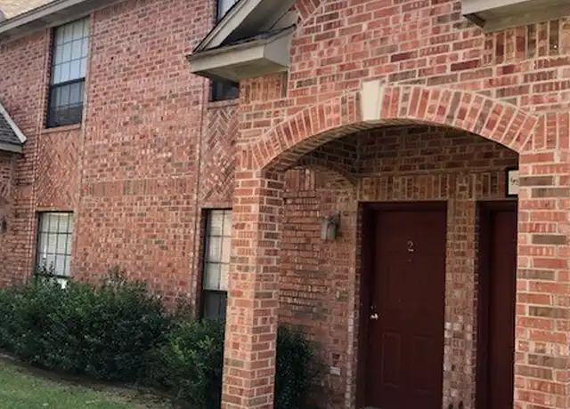 Property at 2212 N Carroll Blvd Unit 2, Denton, TX, 76201, 2 beds, 2.5 baths, [object Object]