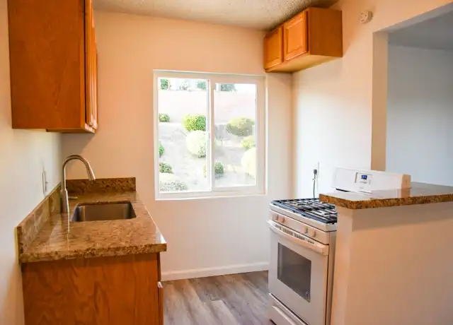 Property at 1637 W Malvern Ave Unit 7, Fullerton, CA, 92833, 2 beds, 1 bath, [object Object]