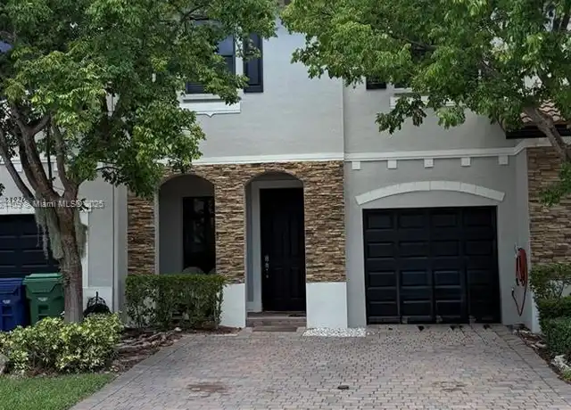 Property at 23911 SW 117th Ct Unit 23911, Princeton, FL, 33032, 3 beds, 2.5 baths, [object Object]