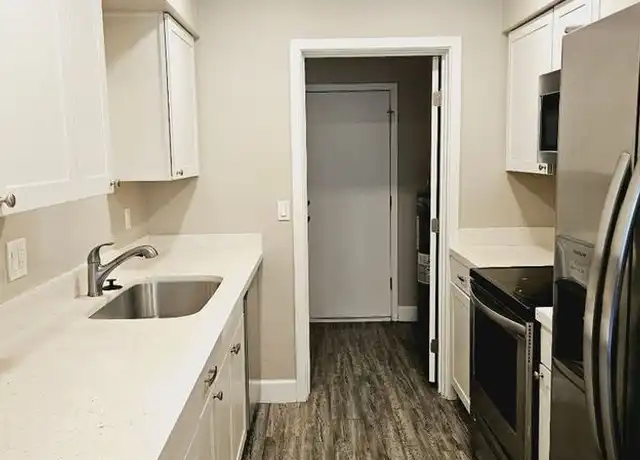 Property at 2826 E Capri Cir Unit 3, Mesa, AZ, 85204, 2 beds, 1 bath, [object Object]