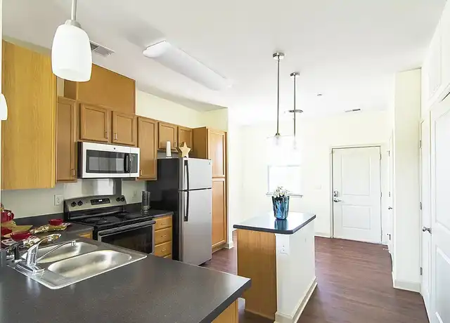 Property at The Lofts at Southside Apartments - 703 S Roxboro St, Durham, NC, 27707, 1 bed, 1 bath, [object Object]