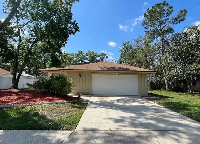 Property at 1311 Alfonzo Cir, Winter Springs, FL, 32708, 4 beds, 2 baths, [object Object]