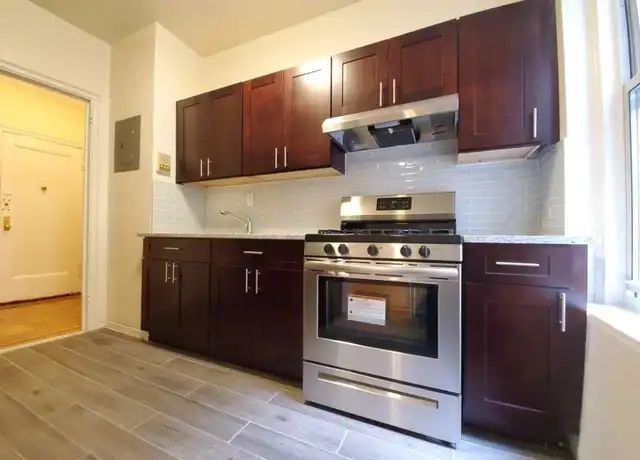 Property at 520 W 218th St Unit 4A, New York, NY, 10034, 3 beds, 1 bath, [object Object]