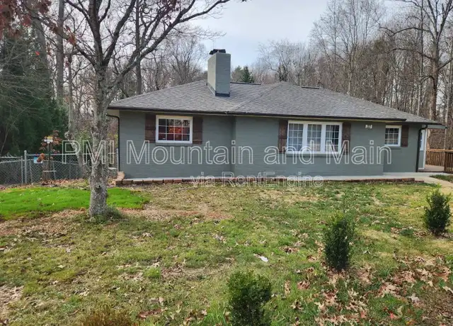 Property at 33 Monte Vista Rd, Candler, NC, 28715, 3 beds, 2 baths, [object Object]
