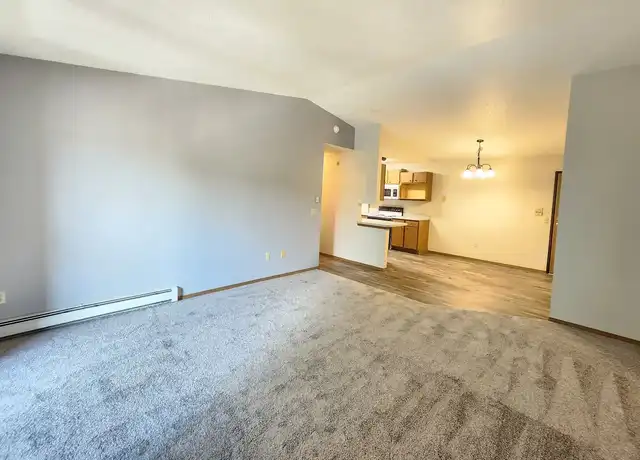Property at Marion Park II Apartments - 6500 W 43rd St, Sioux Falls, SD, 57106, 2 beds, 1 bath, [object Object]