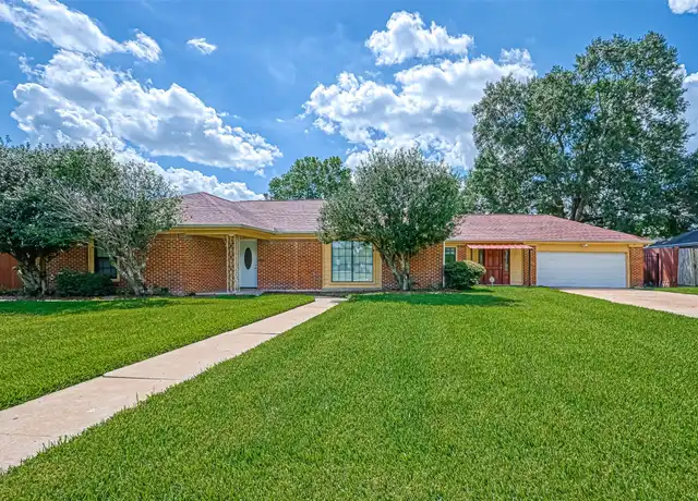 Property at 4701 Laurel St, Bellaire, TX, 77401, 3 beds, 2 baths, [object Object]