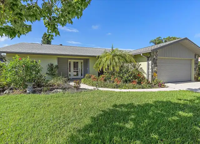Property at 4814 Country Oaks Blvd, Sarasota, FL, 34243, 3 beds, 2 baths, [object Object]
