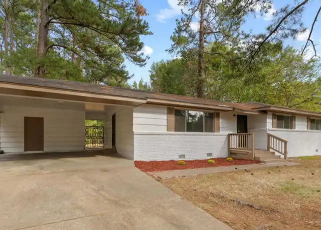 Property at 5444 Ridgewood Rd, Jackson, MS, 39211, 3 beds, 2 baths, [object Object]