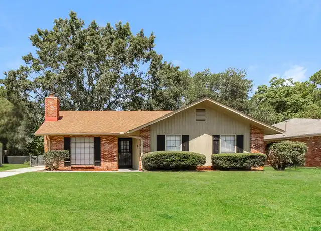 Property at 832 Balfour Rd, Montgomery, AL, 36117, 4 beds, 2 baths, [object Object]