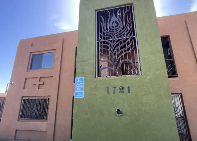 Property at 1721 Girard Blvd SE Unit B, Albuquerque, NM, 87106, 2 beds, 1 bath, [object Object]