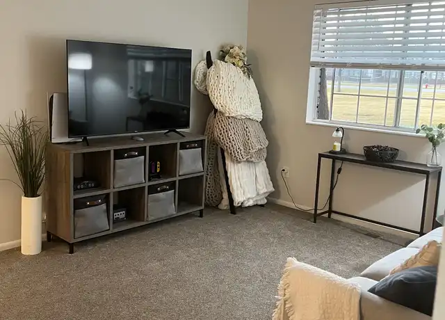 Property at 90 E 600 S Unit 1, Orem, UT, 84058, 2 beds, 1 bath, [object Object]