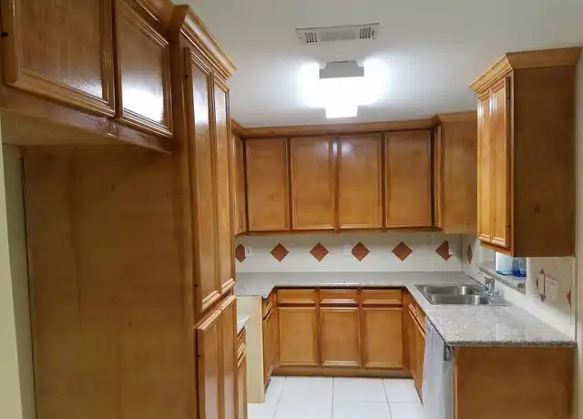 Property at 5530 Melanite Ave, Houston, TX, 77053, 4 beds, 2 baths, [object Object]