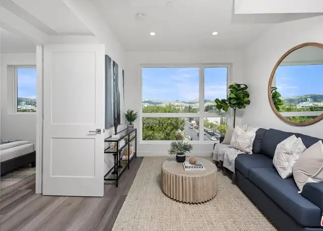 Property at 667 Wilton Pl Unit 407, Los Angeles, CA, 90004, 1 bed, 1 bath, [object Object]