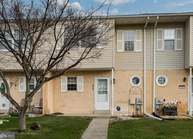 Property at 328 Carlyn Ct, Downingtown, PA, 19335, 3 beds, 2.5 baths, [object Object]