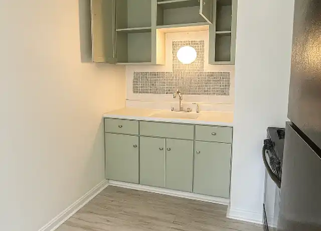 Property at 2407 N 6th St Unit Duplex, Milwaukee, WI, 53212, 2 beds, 1 bath, [object Object]