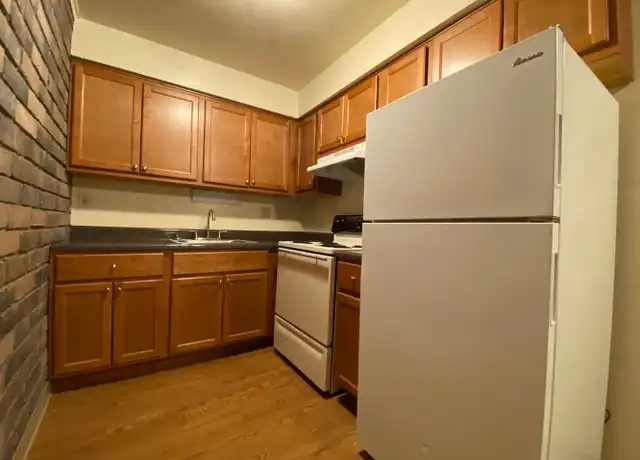 Property at 1333 Hunter Rd Unit 22, Verona, PA, 15147, 1 bed, 1 bath, [object Object]
