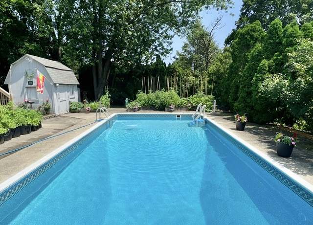 Photo of 40 Duane St, East Greenwich, RI 02818