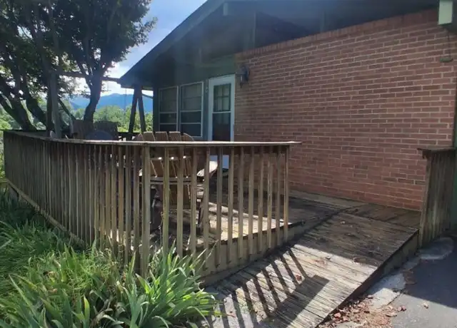 Property at 289 Speedwell Acres Rd Unit Big Bedroom with Private Bath, Cullowhee, NC, 28723, 1 bed, 1 bath, [object Object]