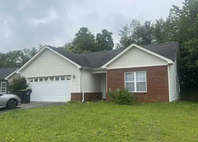 Property at 208 Camelot Pl, Warner Robins, GA, 31093, 3 beds, 2 baths, [object Object]