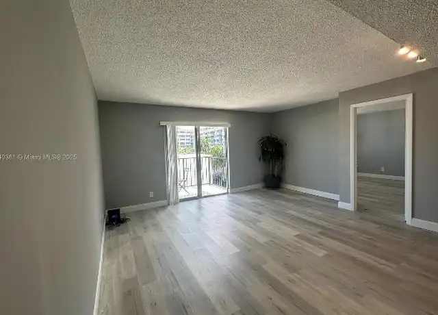Property at 899 West Ave, Miami Beach, FL, 33139, 1 bed, 1 bath, [object Object]