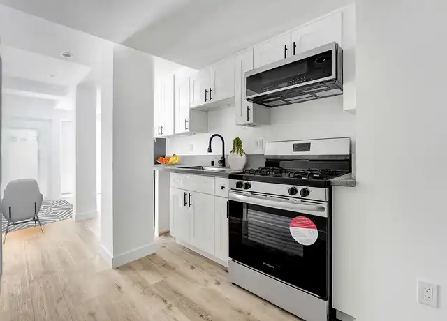 Property at Valleywood Apartments - 17806 Lassen St, Northridge, CA, 91325, 1-2 bed, 1-2 bath, [object Object]