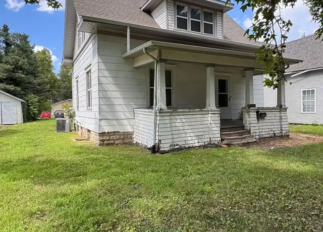 Property at 614 Bluemont Ave, Manhattan, KS, 66502, 4 beds, 2 baths, [object Object]