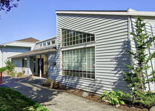 Photo of 16677 NE Russell St, Portland, OR 97230