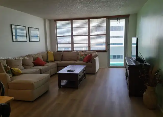 Property at 3725 S Ocean Dr, Hollywood, FL, 33019, 1 bed, 2 baths, [object Object]