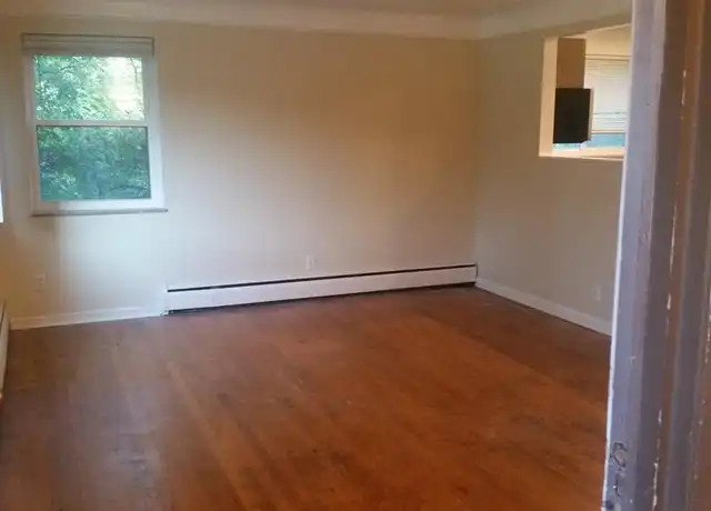 Property at 1921 W North Bend Rd Unit 4, Cincinnati, OH, 45224, 2 beds, 1 bath, [object Object]