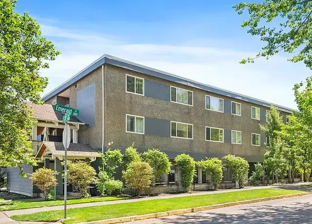Photo of 1424 E 18th Ave, Eugene, OR 97403