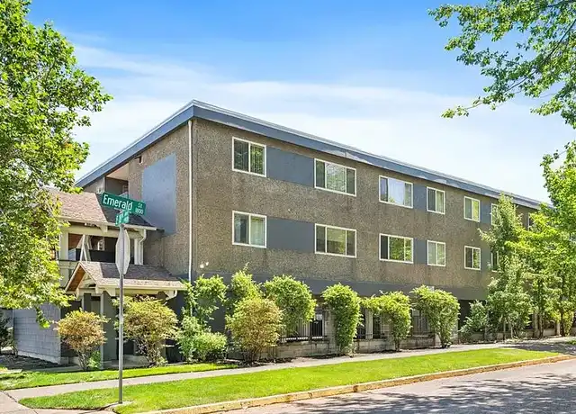 Property at Lewis and Clark Apartments - 1424 E 18th Ave, Eugene, OR, 97403, 2 beds, 1 bath, [object Object]