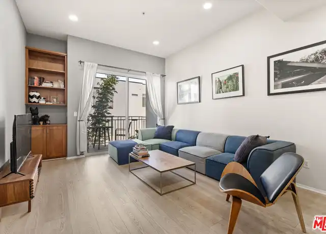 Property at 4060 Glencoe Ave #320, Marina del Rey, CA, 90292, 1 bed, 1 bath, [object Object]