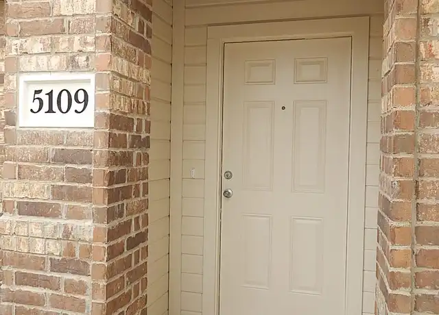 Property at 5109 Glen Eden Dr, Fort Worth, TX, 76119, 4 beds, 2 baths, [object Object]