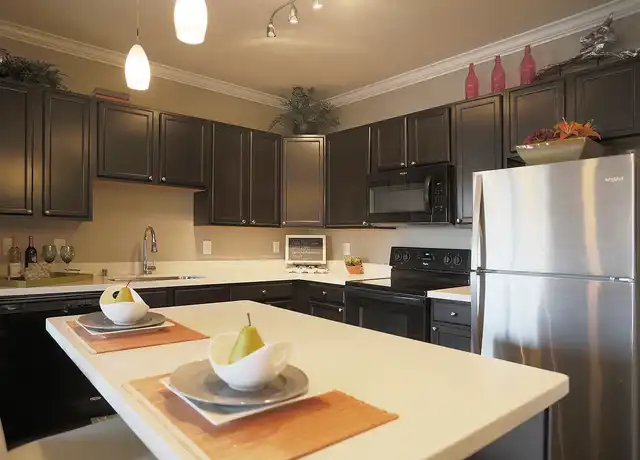 Property at Kendal On Taylorsville - 4004 Keighley Park Ln, Louisville, KY, 40299, 3 beds, 2.5 baths, [object Object]