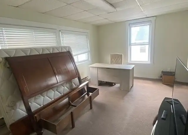 Property at 723 Washington St, Newton, MA, 02458, 1 bed, 1 bath, [object Object]