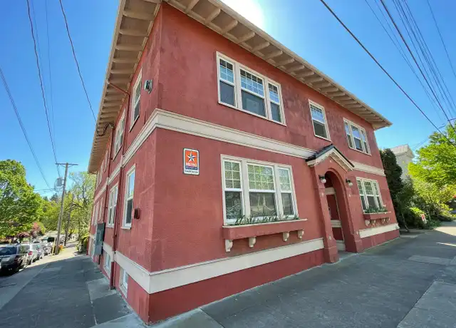 Property at Ankeny Apartments by Star Metro - 2136 SE Ankeny St, Portland, OR, 97214, 0 beds, 1 bath, [object Object]