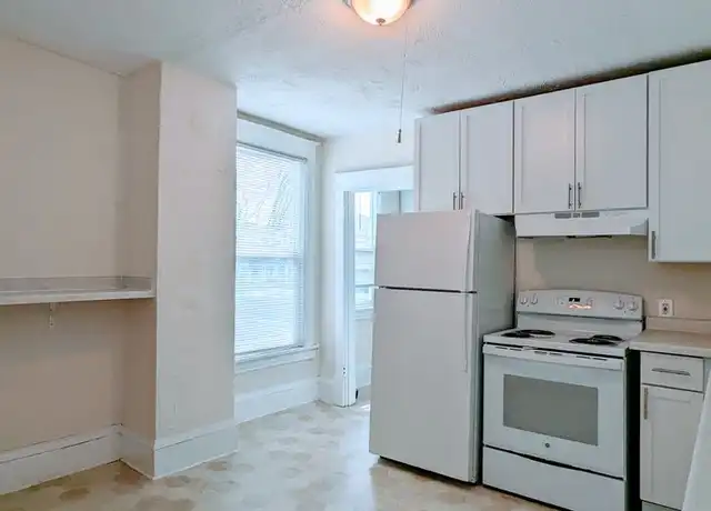 Property at 2401 Dupont Ave S Unit 1013, Minneapolis, MN, 55405, 2 beds, 1 bath, [object Object]