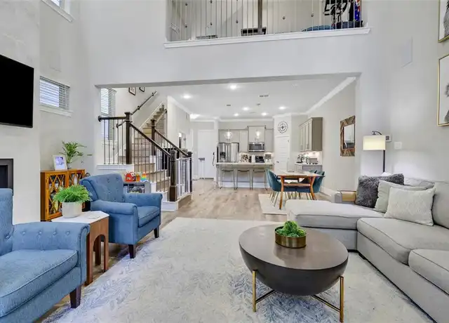 Property at 1002 Shepherd Oaks Dr, Houston, TX, 77018, 3 beds, 2.5 baths, [object Object]