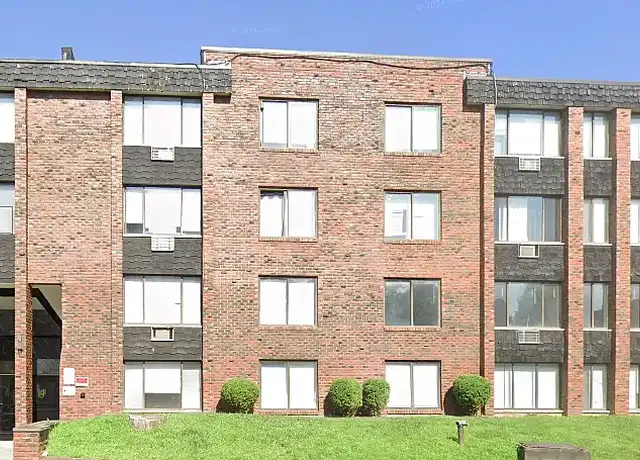 Property at 31 Gillett Apartments - 31 Gillett St, Hartford, CT, 06105, 0-2 beds, 1 bath, [object Object]