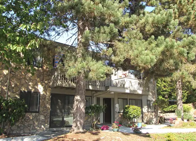 Property at Villa Des Moines Apartments - 750 S 216th St, Des Moines, WA, 98198, 2 beds, 1 bath, [object Object]